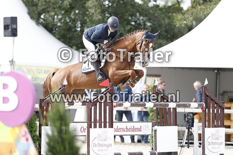 monique koobs van den belt