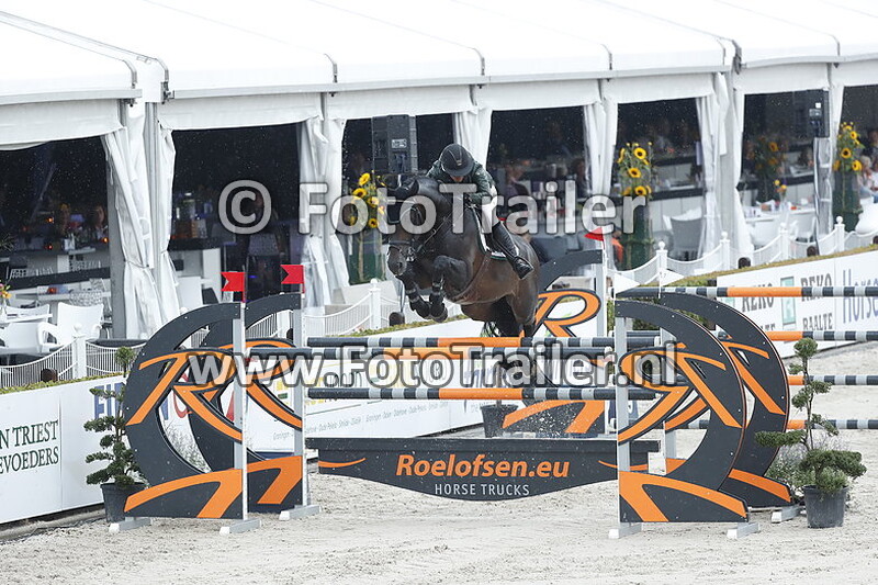 monique van den broek