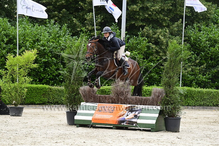 Kirsten van den Berg - Winning Mood