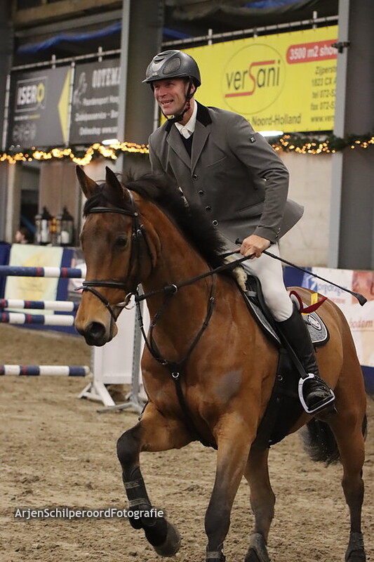 Indoor Beukers 30-12-2022 135cm Klassiek Prijsuitreiking