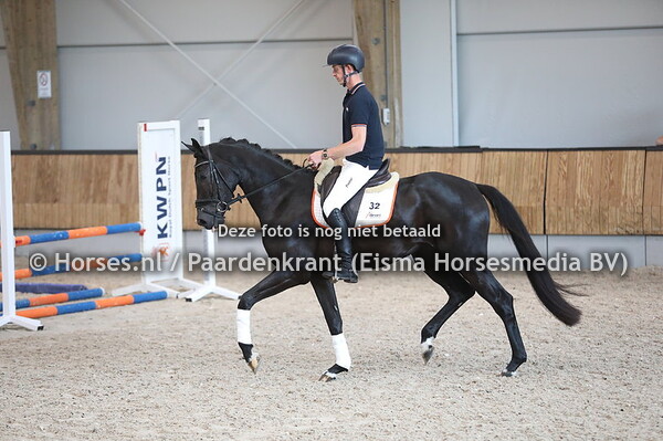 32 Painted Black AVO