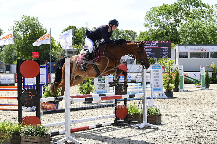 Iris van de Graaf - Oh Oh Rusa