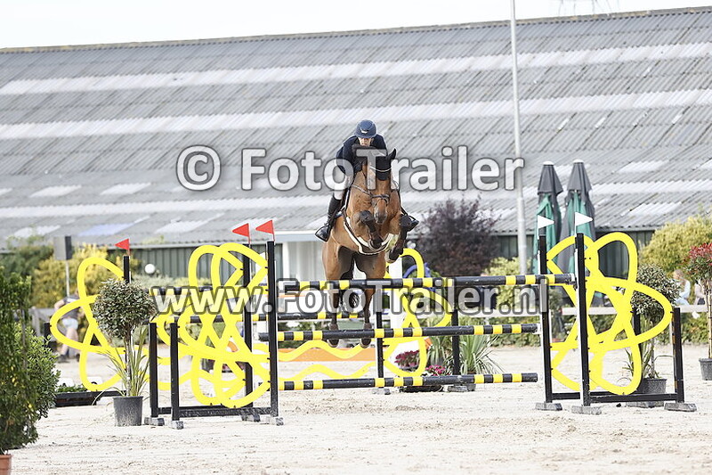 marleen van der burg