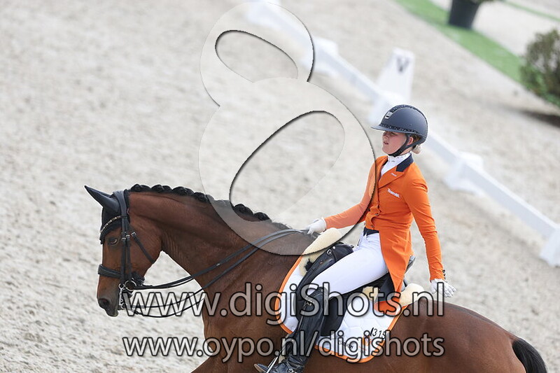 Manila Grace van de Osseweide