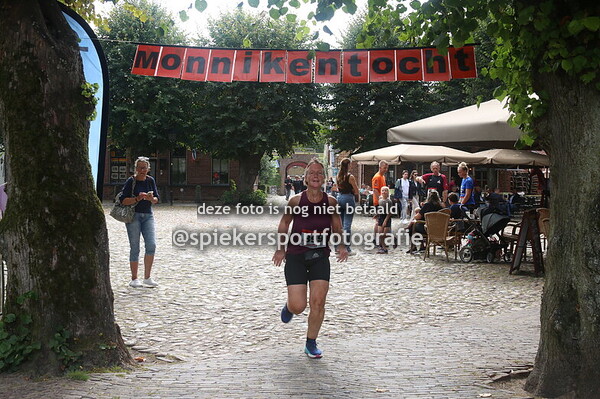 Monnikentocht 2025 Hardlopen en wandelen.