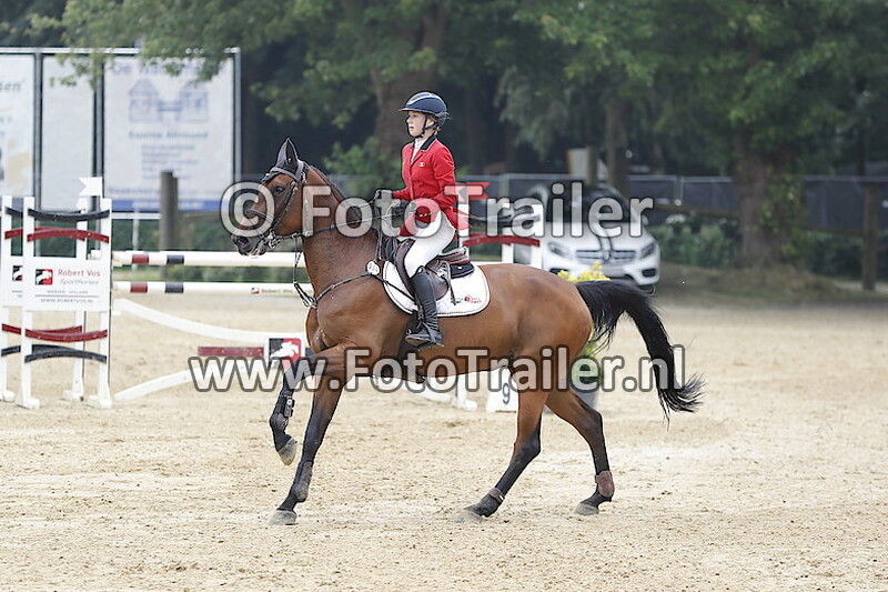 Elise Van den Branden