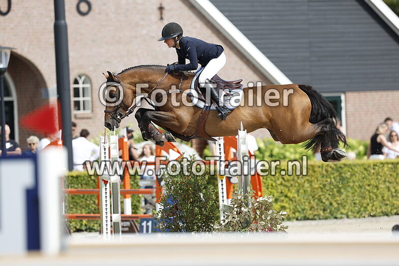 oda charlotte lyngvaer