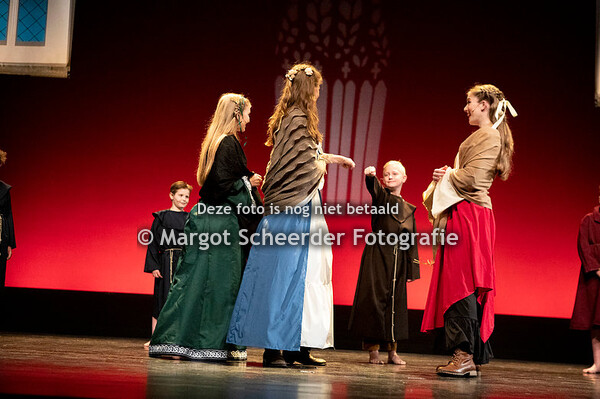 07 Scène 11 - De Heilige Graal