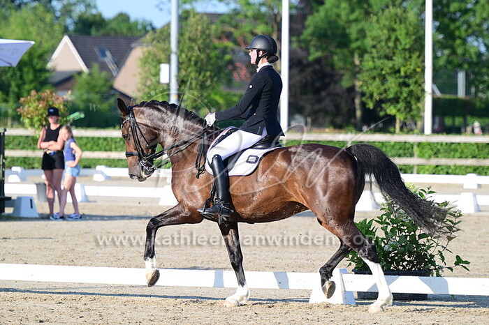 Jantine Vernooij - It's Me