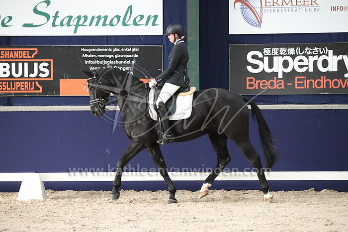 Laura van den Oord - London