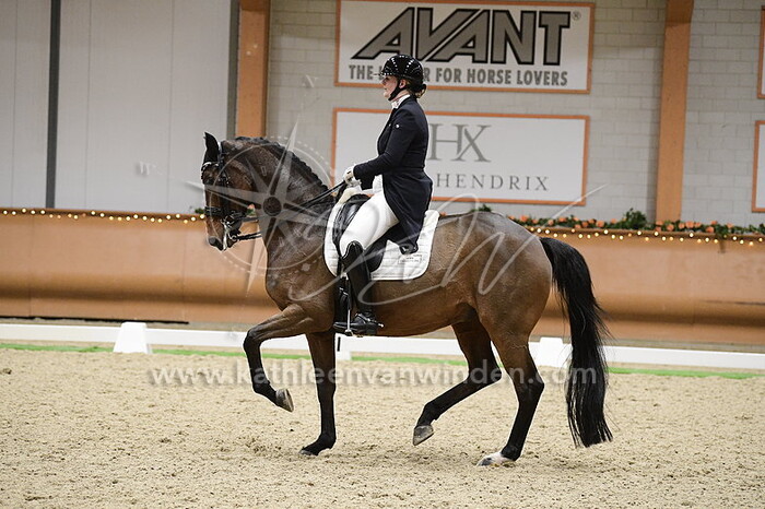 Thea Bech - Dionisos