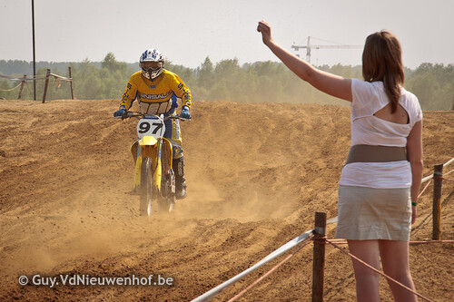 2011-04-24 VLM Cross