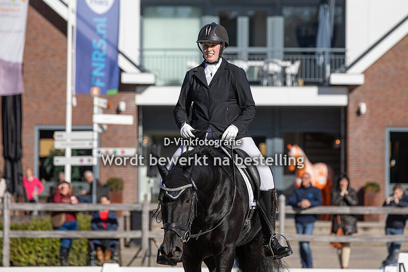 Anouk Noyens - Ella van 't Molenhuis