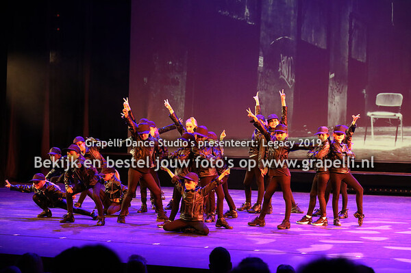 24 Vrijdag 17.00 Amanda Kleine Selectie