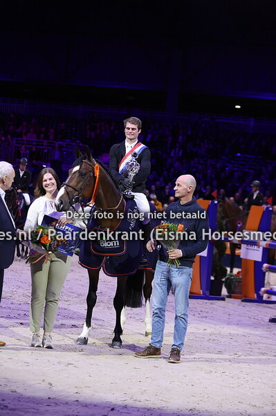 Ovinio (v. Ipsthar) Bas Moerings