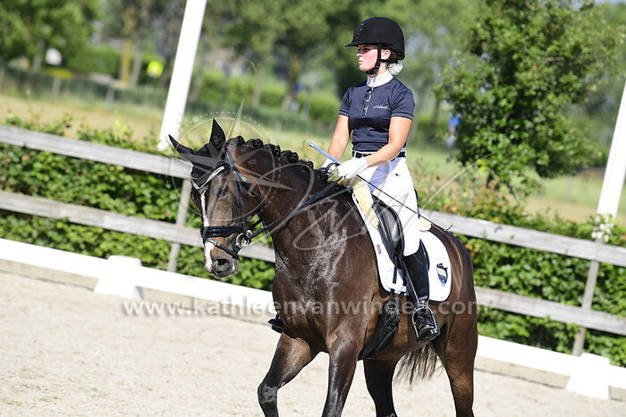 Cynthia Kapoen - Ouverture Niki V S