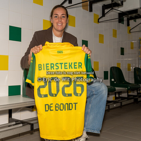 2025 09 19 Contractondertekening Joëlle de Bondt - ADO Den Haag