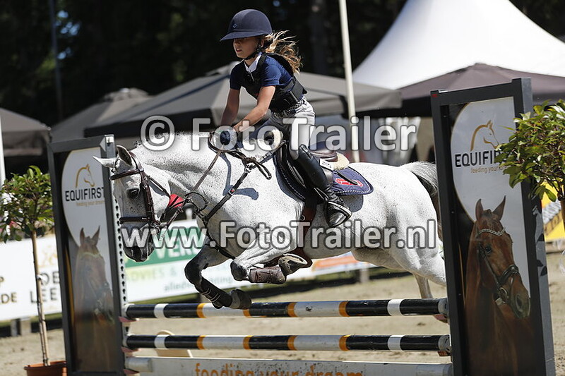 sterre karin van den burg