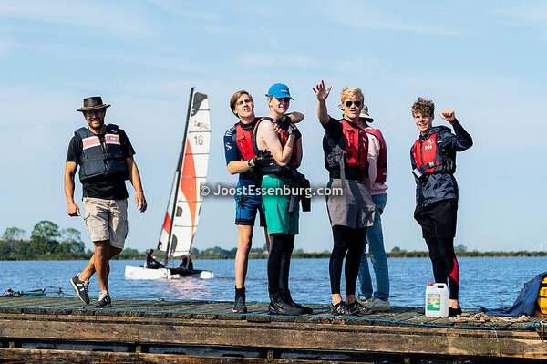 De Bird - Week 10, 2024