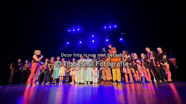 Voorstelling "Neus voor Liefde" van het Drachtster Lyceum Theater