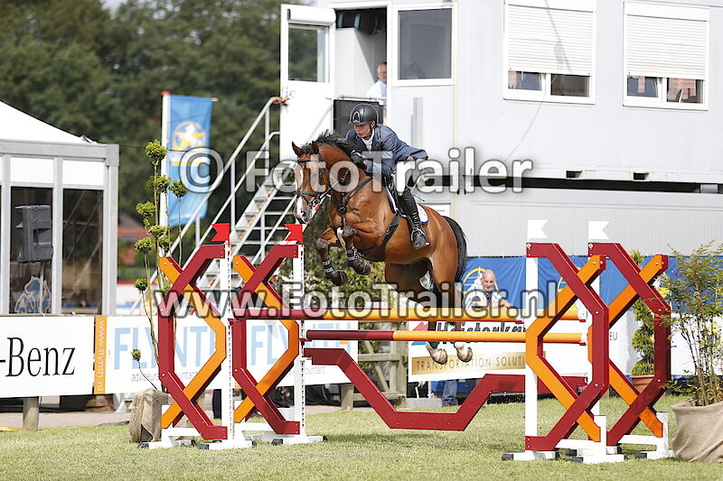 Dennis van den Brink