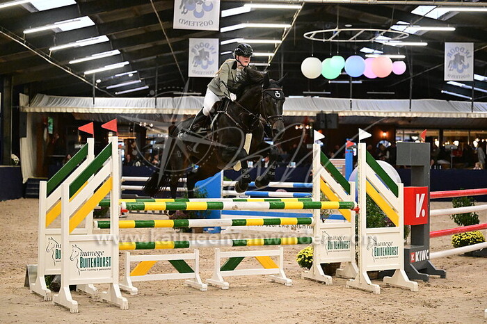 Lizette Kamper - Ophira Lady