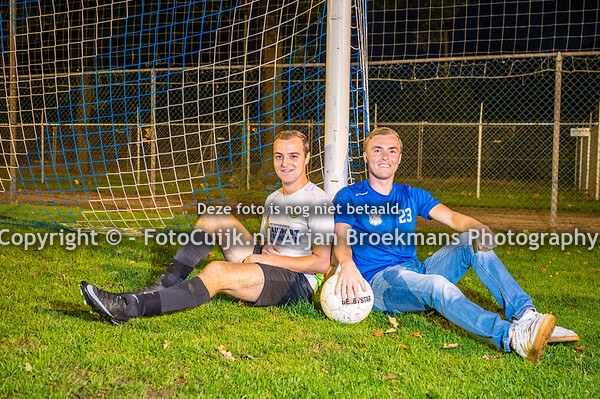 VV Sambeek - Portretfoto Stan Jakobs met broer Mark
