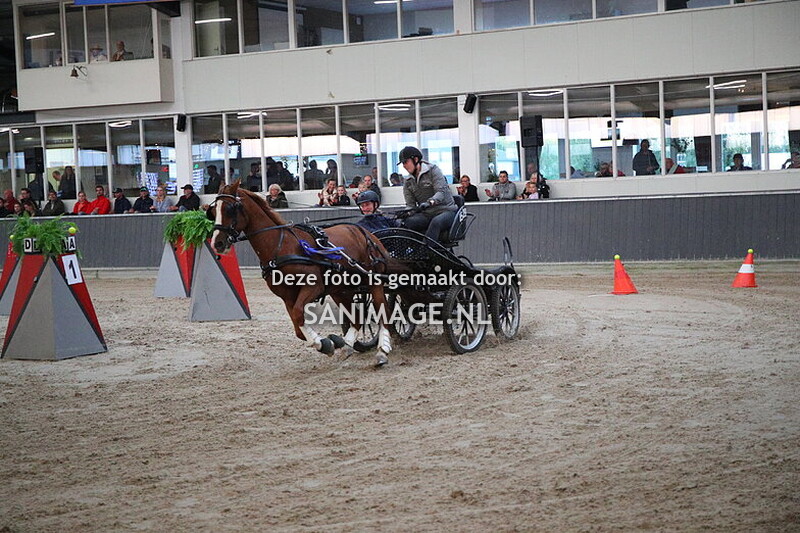 De Voornruiters De Meern Menmarathon 05-10-2024 Finale Pony 1-span 18.00 uur