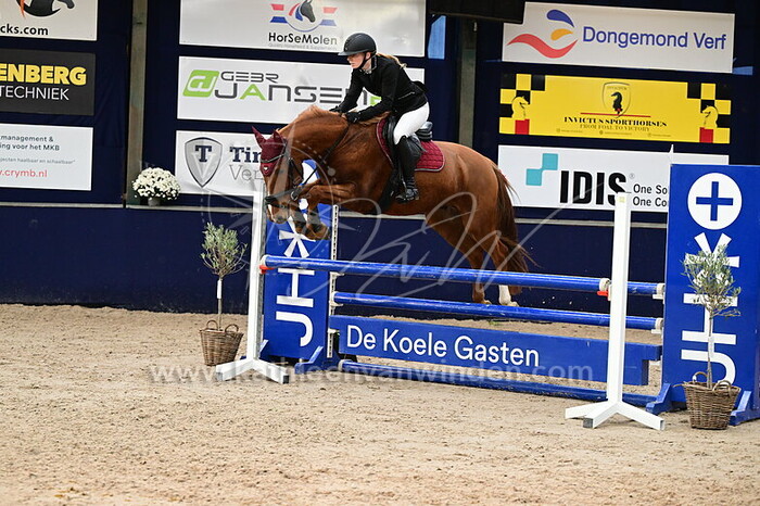 Anne Barth - Pirelli