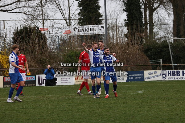Voetbal - Valthermond - VV Annen