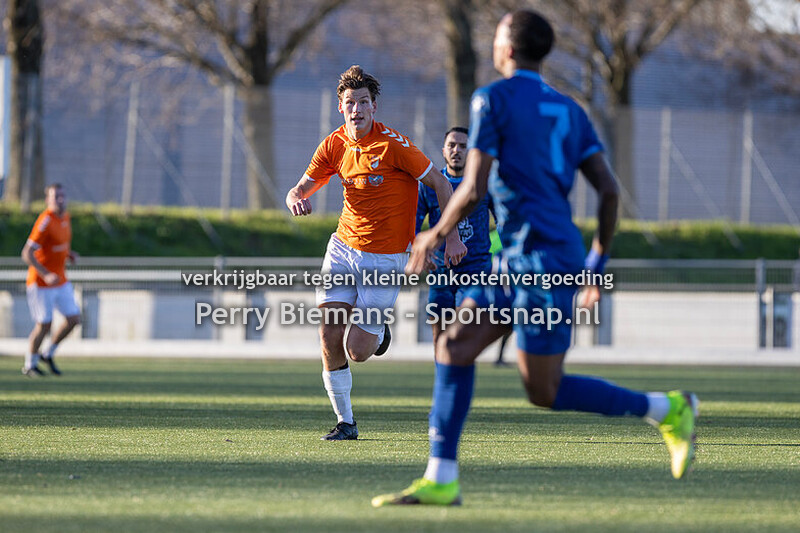 2025-12-13 voetbal; FC Skillz-Nieuwkoop