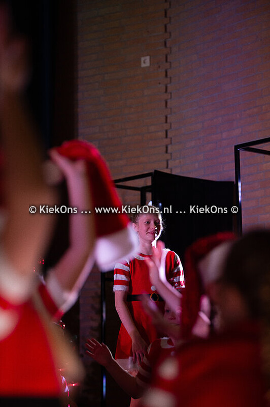 24 Christmas Show DIF 2