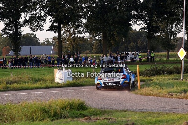 8. Dennis Rostek - Dennis Zenz