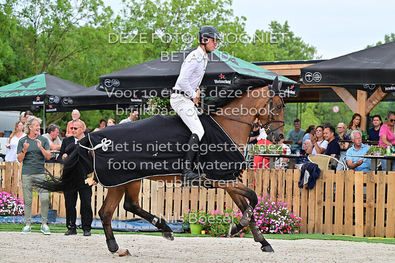 19 Finale 1.30-1.35m (2 fasen speciaal) - Howden BV