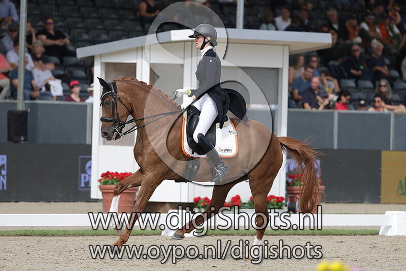 Naomyi de la Fazenda