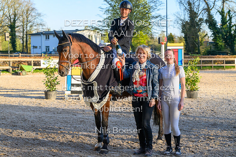 8 Klasse 130-135cm Barrage