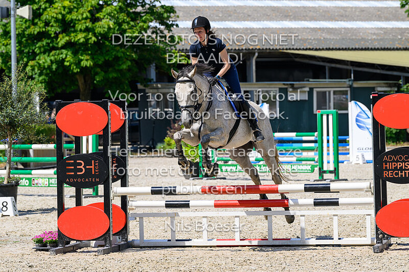 1 Oefenspringen Paarden