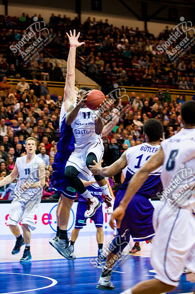 GasTerra Flames vs Okapi Aalstar (BEL) 10 december 2013