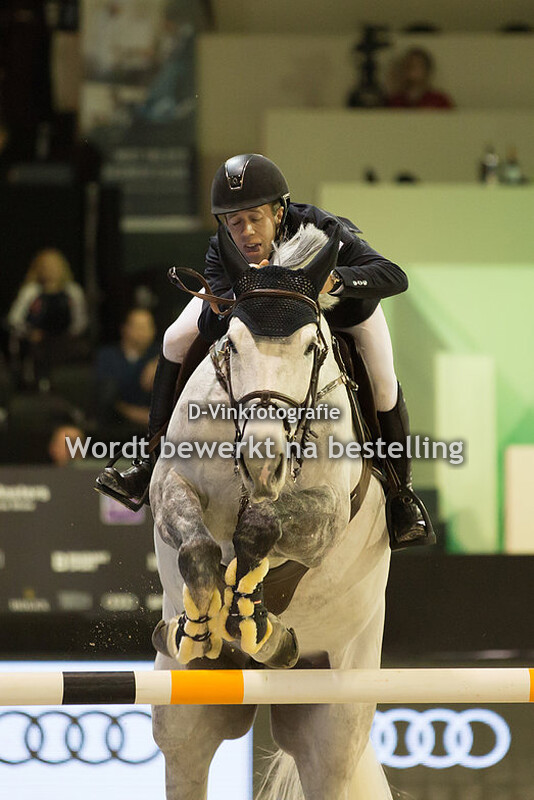 Maikel van der Vleuten - Dana Blue