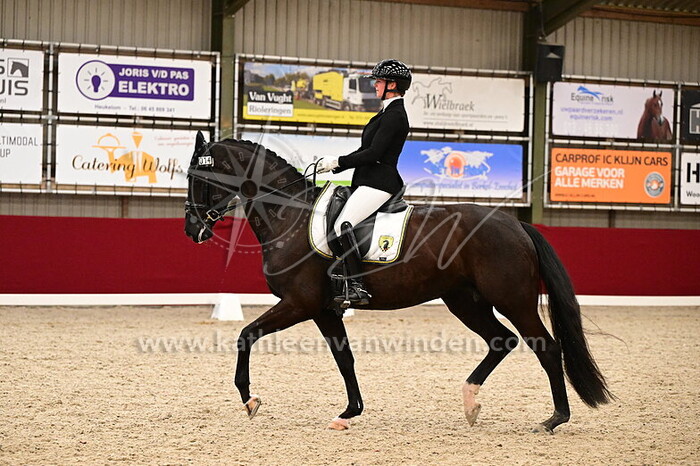 Rosalie Mol - Parel van Invictus