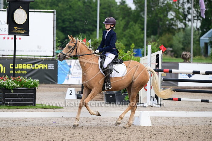 Filippa Scholtes - Salty