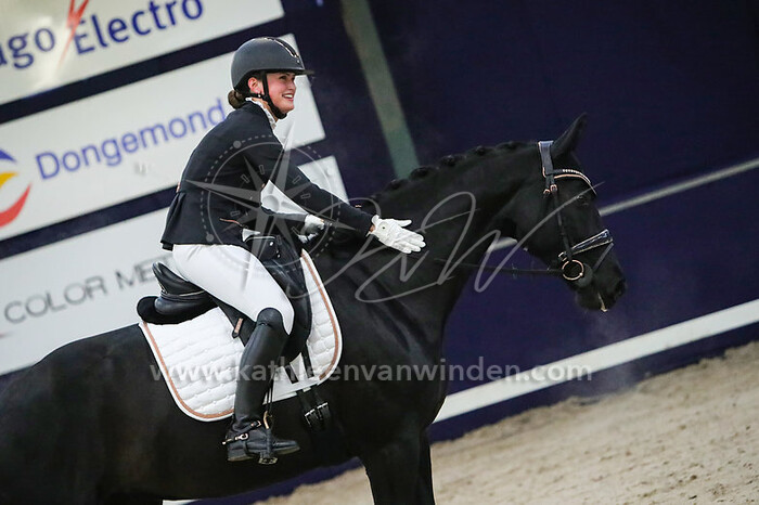 Serena Ruchtie - Italia