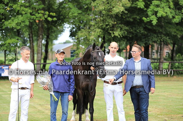 76 Kiki Kate v Ferdinand