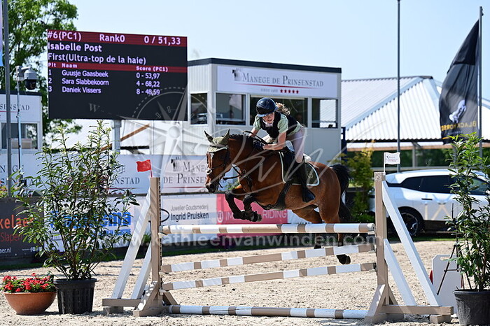 Isabelle Post - First