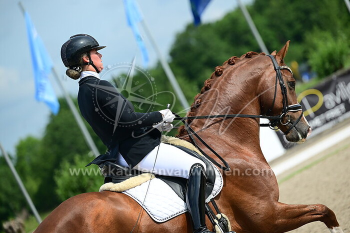 Saskia Poel - Rockstar