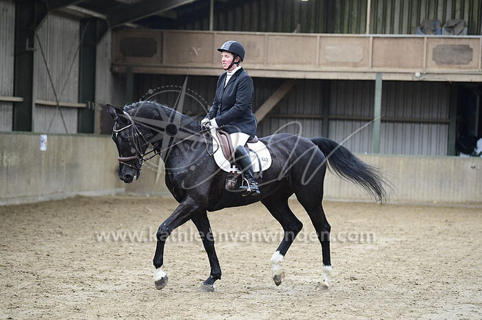 Toos de Hertog-van der Gun - Ebiola