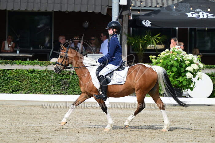 Sophie Schroder - Chinook v.d. Robinshoeve