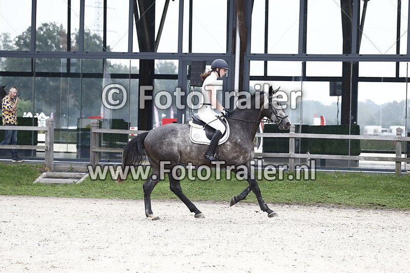 lianne van den akker