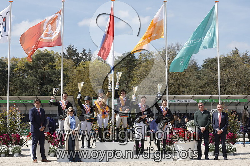 Prijsuitreiking Junioren en Young Riders