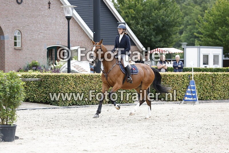 janine van den berg ten kate